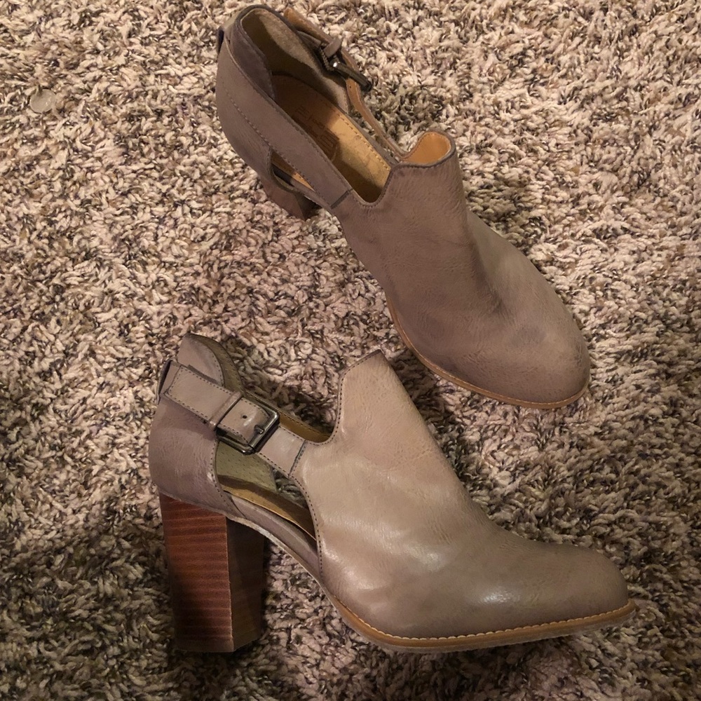 Taupe color bootie heels